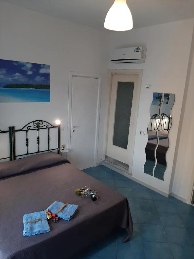 Il Veliero Hotel Cefalú 0*,  Italia